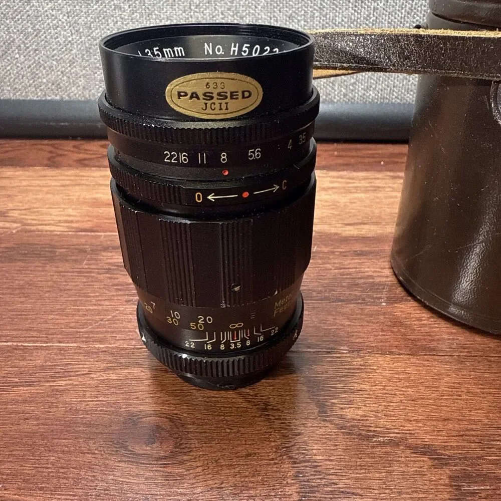 Soligor f=l 35mm, l:3.5 Telephoto Lens Vintage No. H55097 W/ Vtg Nippon Case